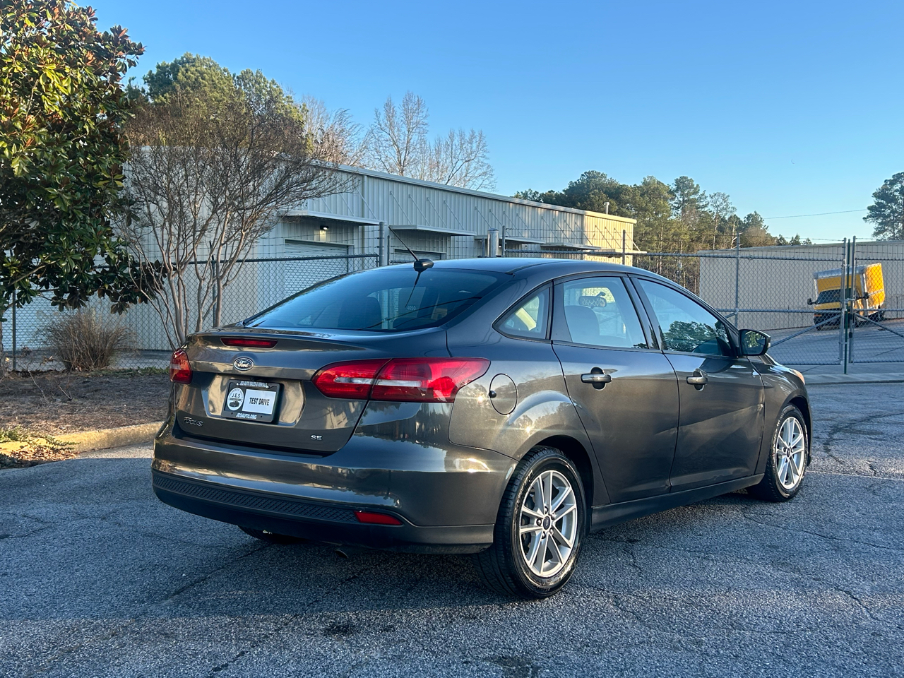 Ford Focus SE Sedan 2017