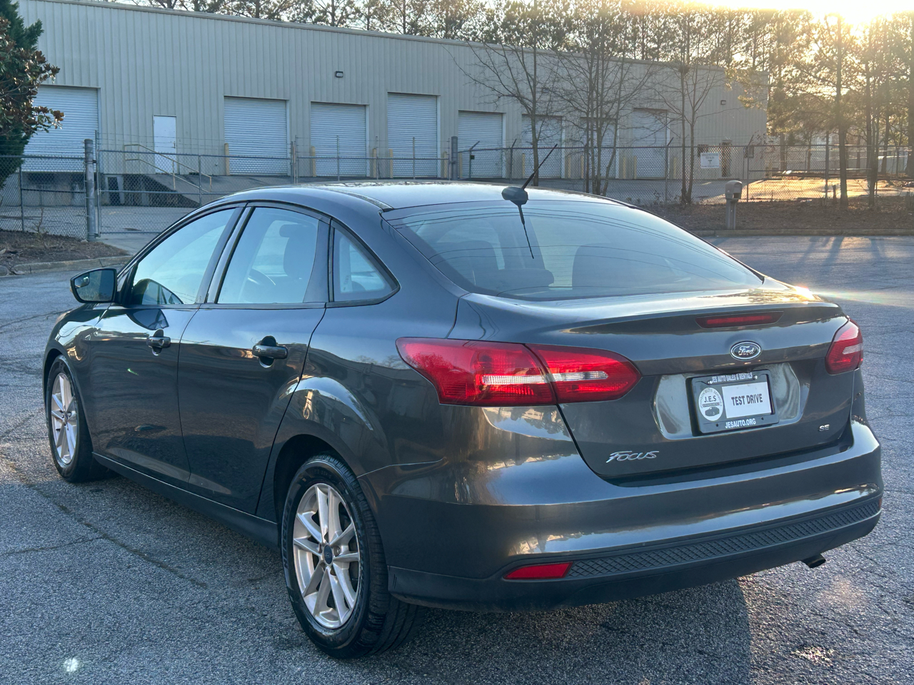 Ford Focus SE Sedan 2017