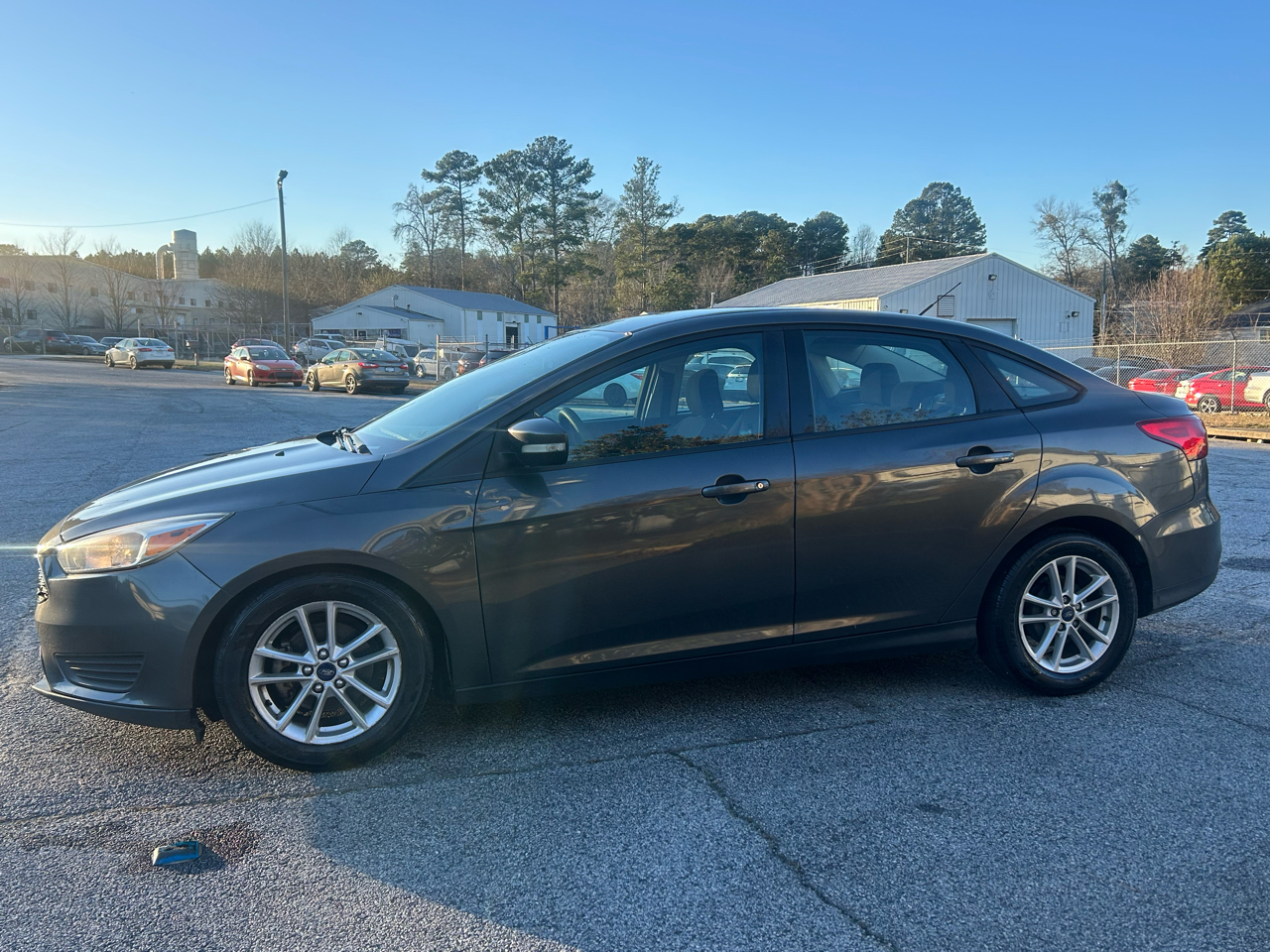 Ford Focus SE Sedan 2017