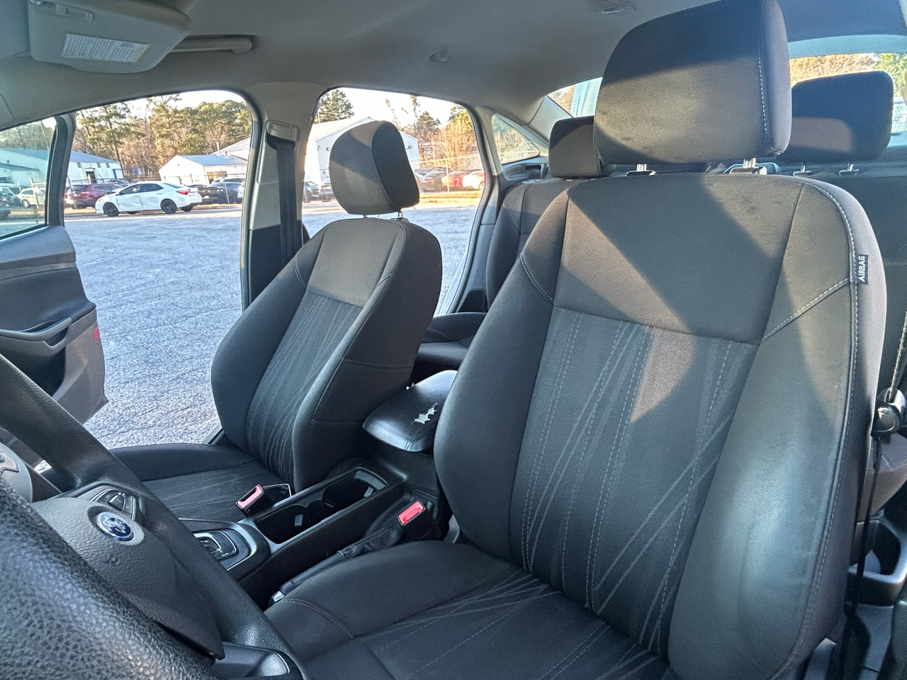 Ford Focus SE Sedan 2017