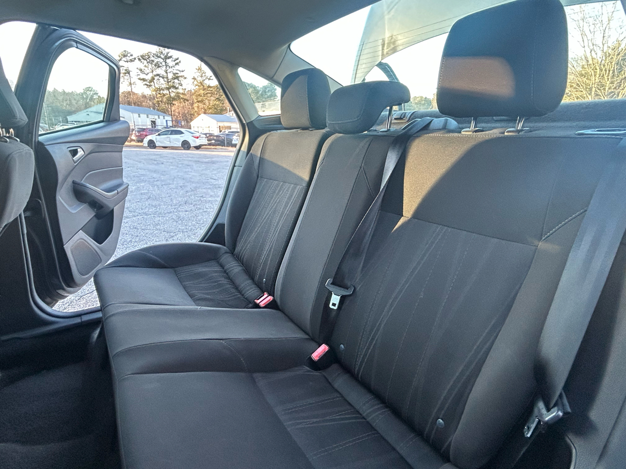 Ford Focus SE Sedan 2017