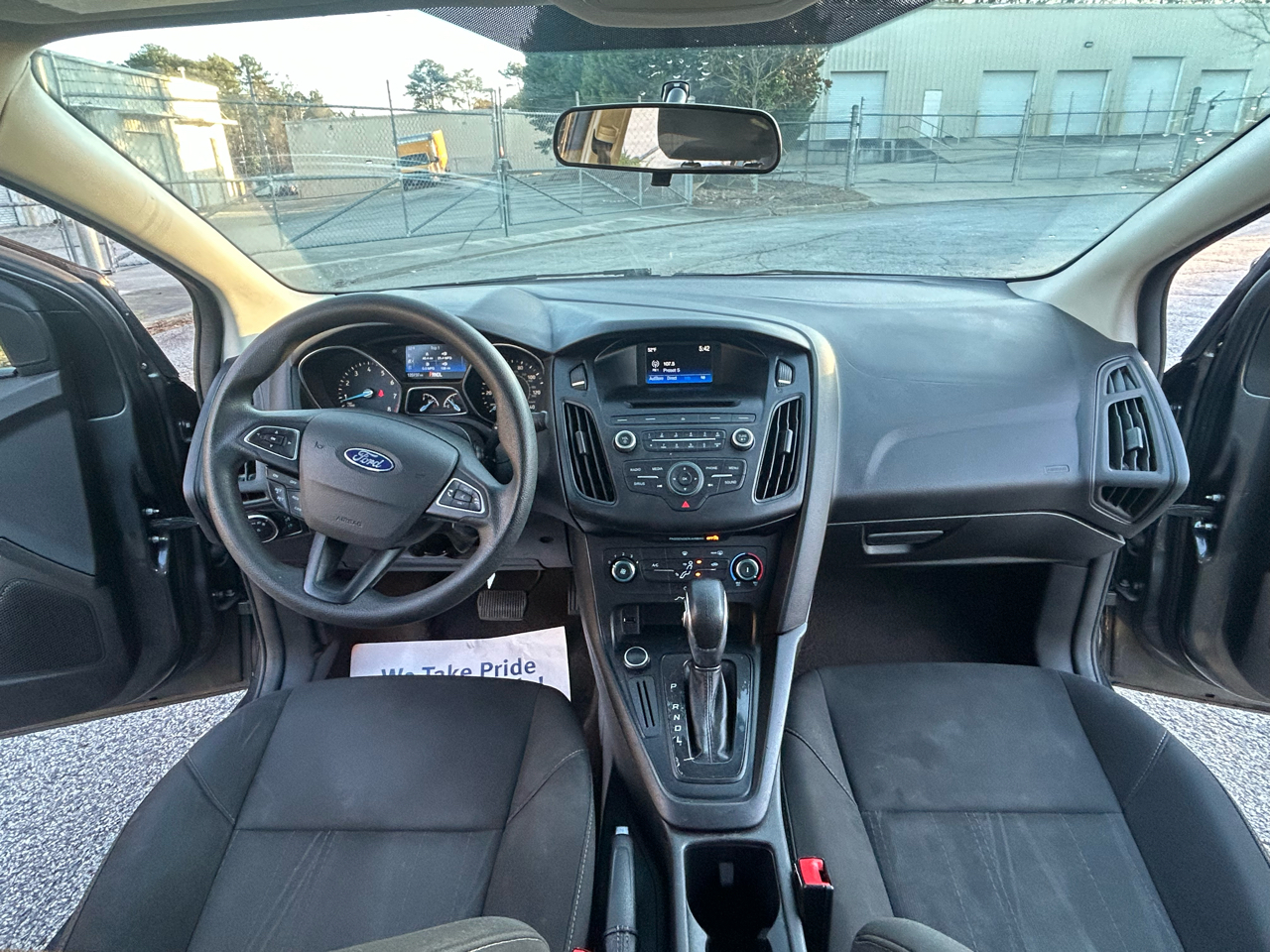 Ford Focus SE Sedan 2017