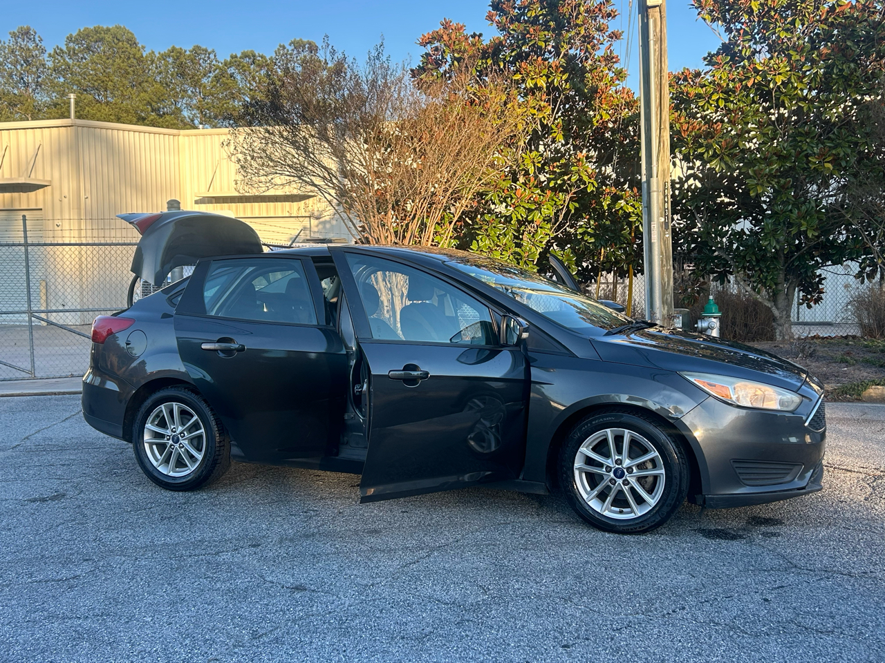 Ford Focus SE Sedan 2017