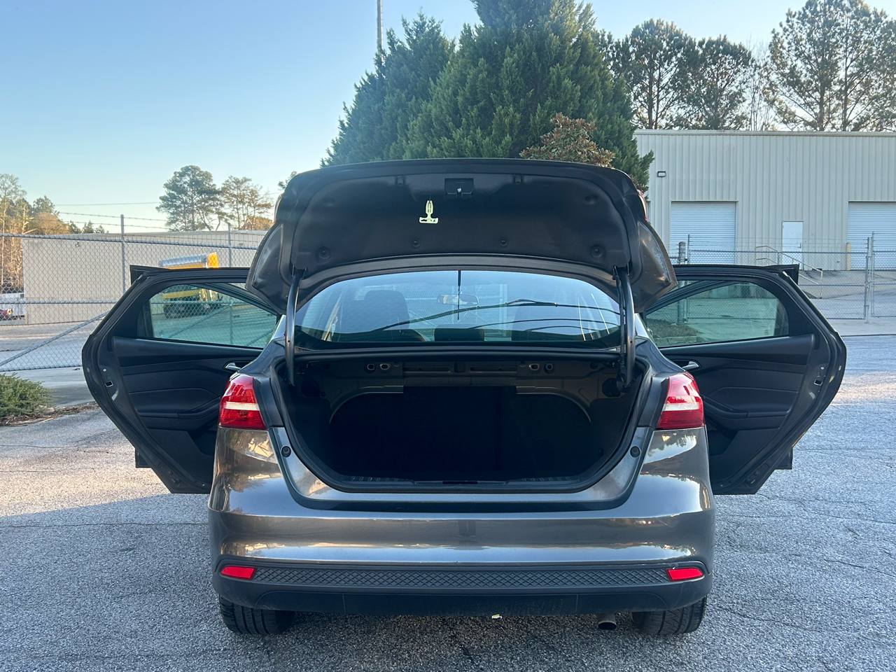 Ford Focus SE Sedan 2017