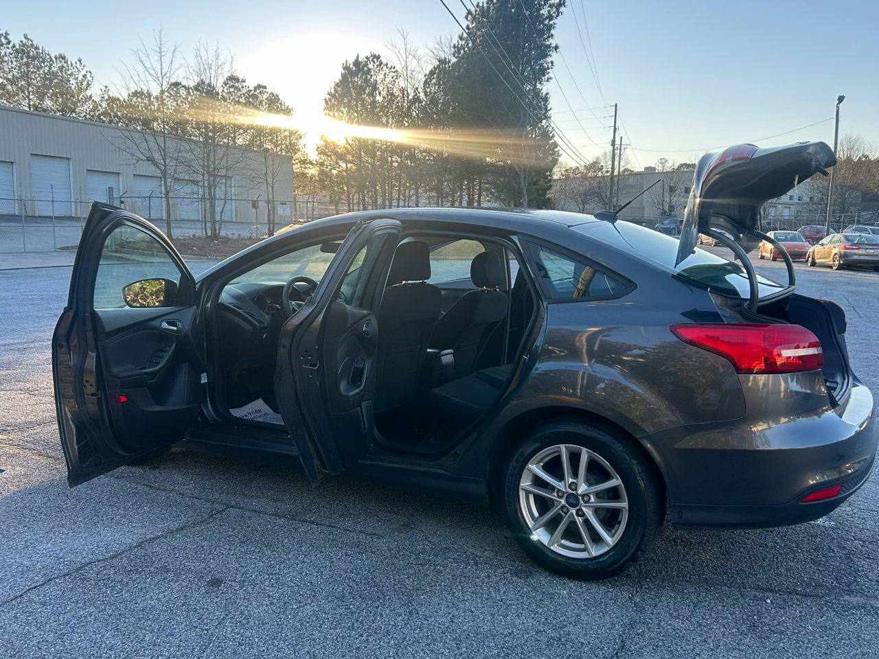 Ford Focus SE Sedan 2017