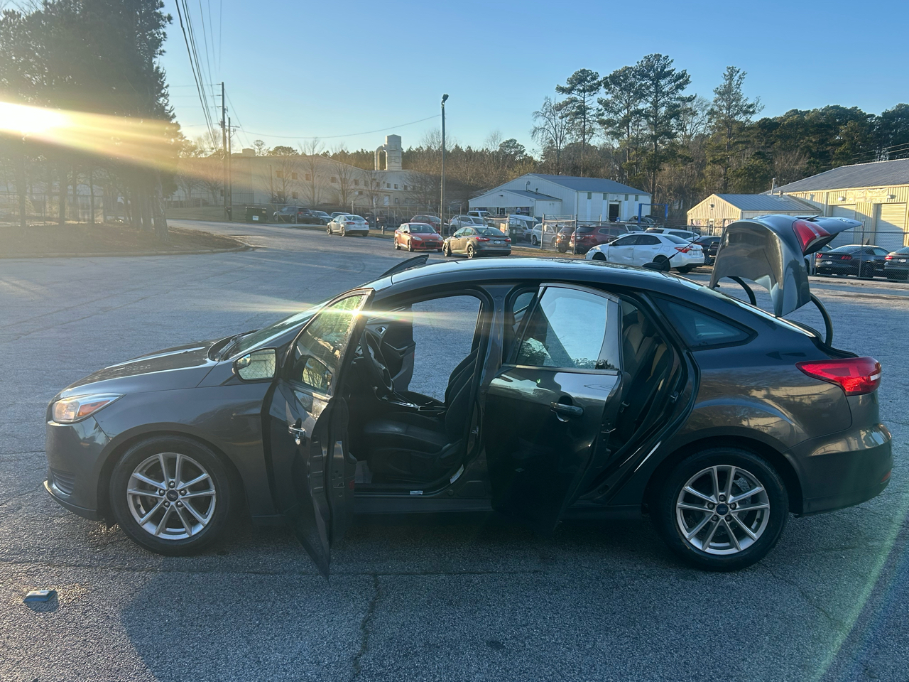 Ford Focus SE Sedan 2017