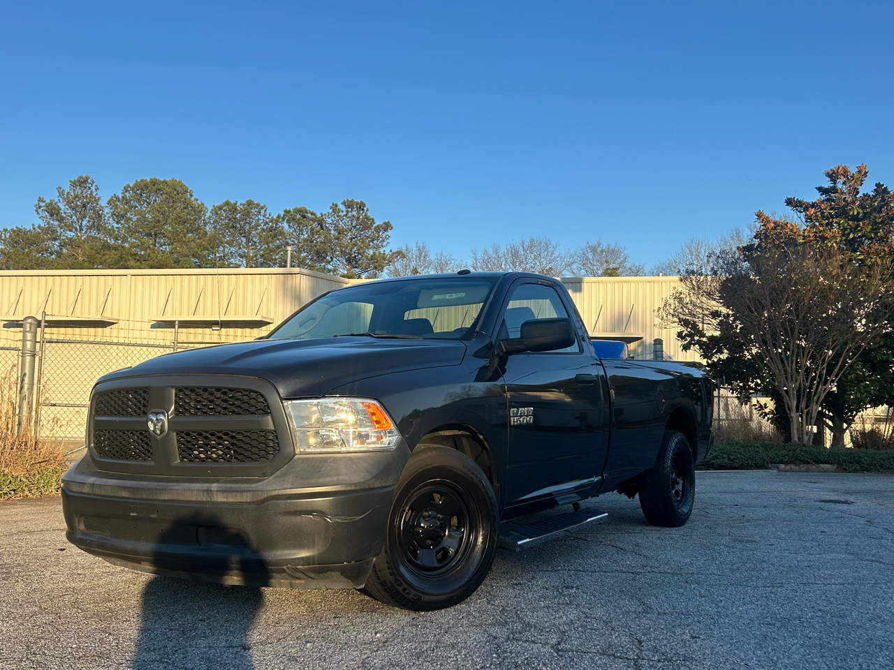 RAM 1500 Tradesman Regular Cab LWB 2WD 2017