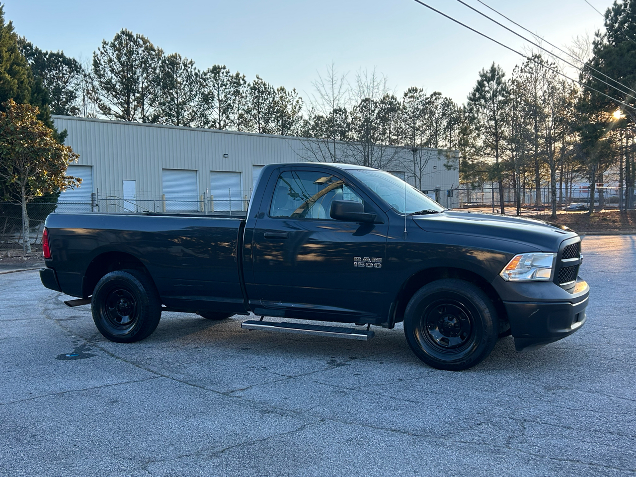 RAM 1500 Tradesman Regular Cab LWB 2WD 2017