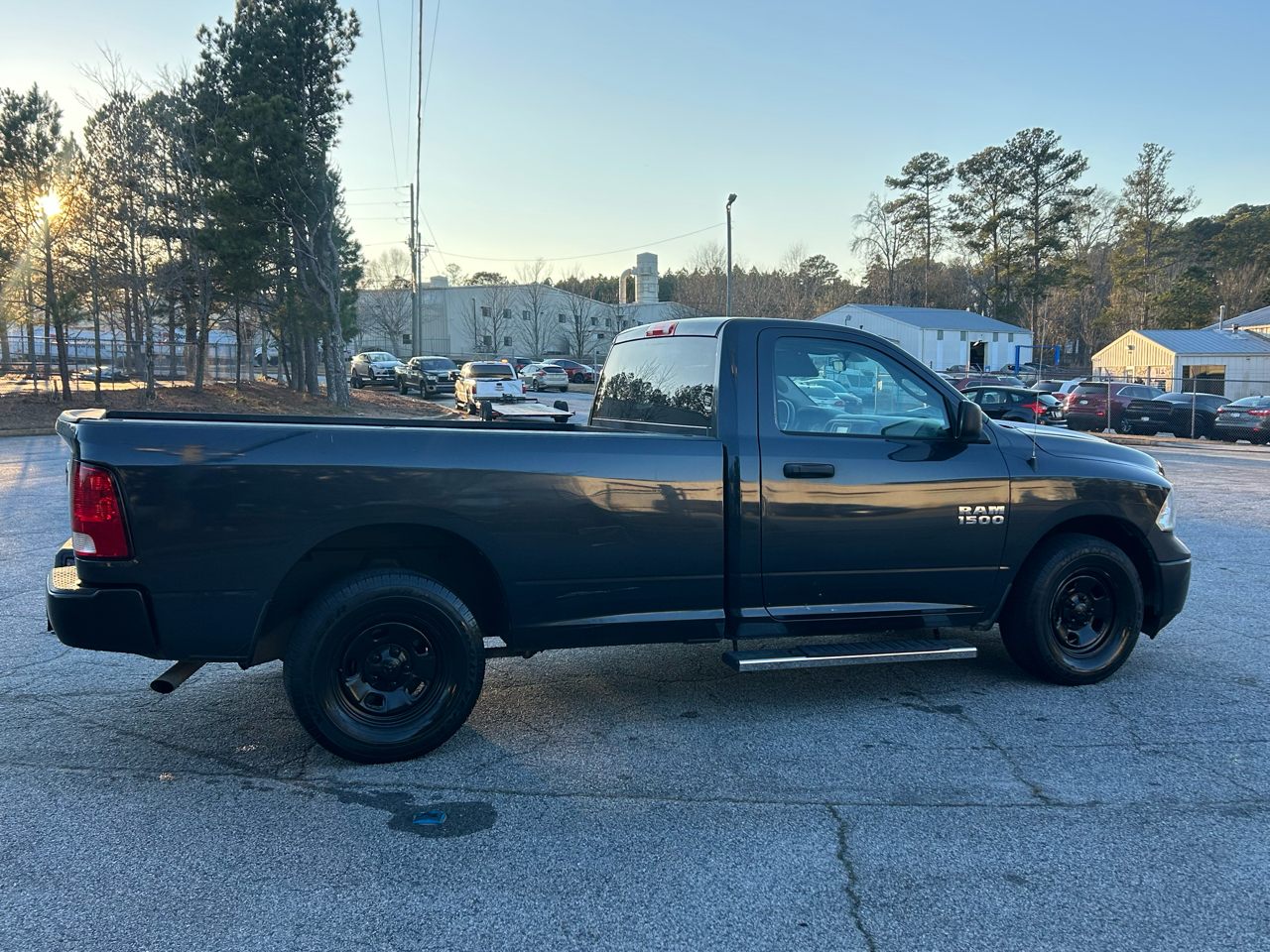 RAM 1500 Tradesman Regular Cab LWB 2WD 2017