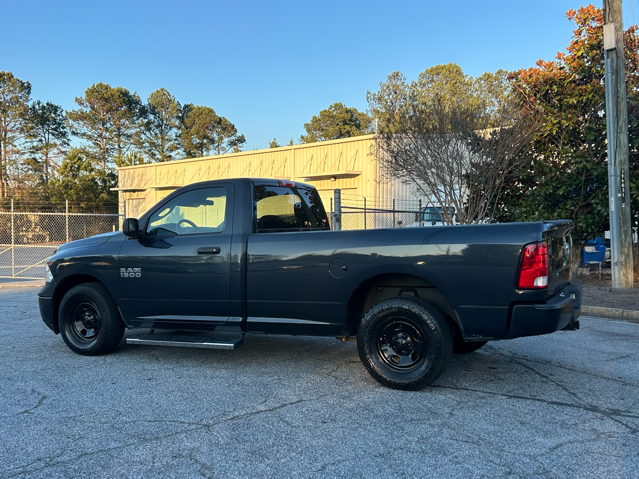 RAM 1500 Tradesman Regular Cab LWB 2WD 2017