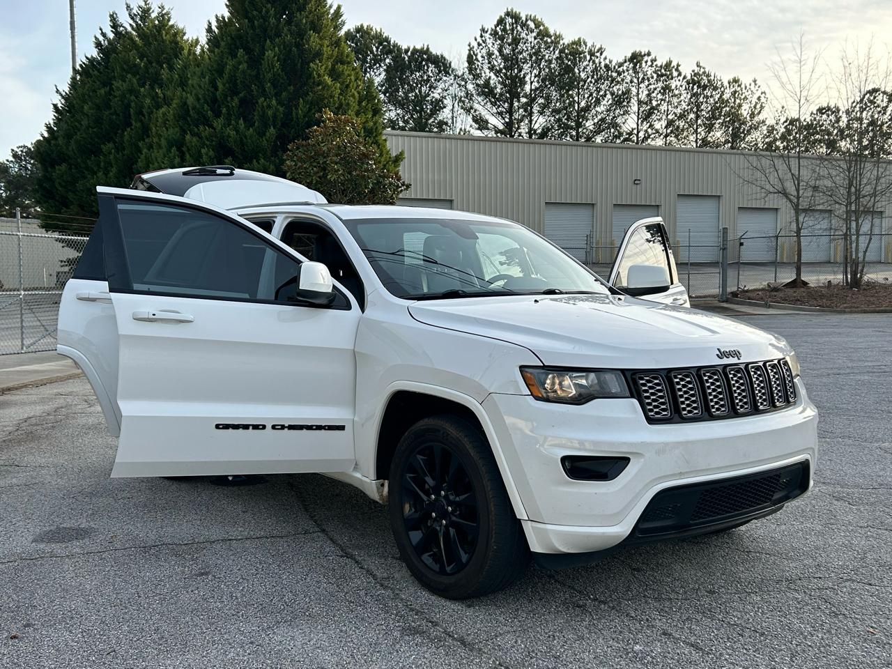 Jeep Grand Cherokee Altitude 4x2 2017