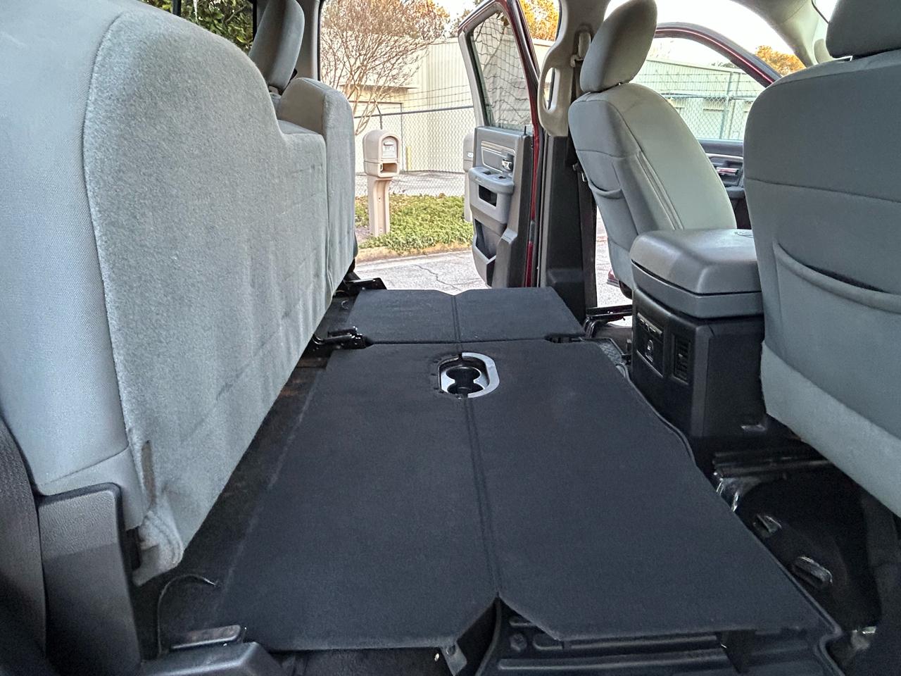 RAM 1500 SLT Crew Cab SWB 4WD 2016