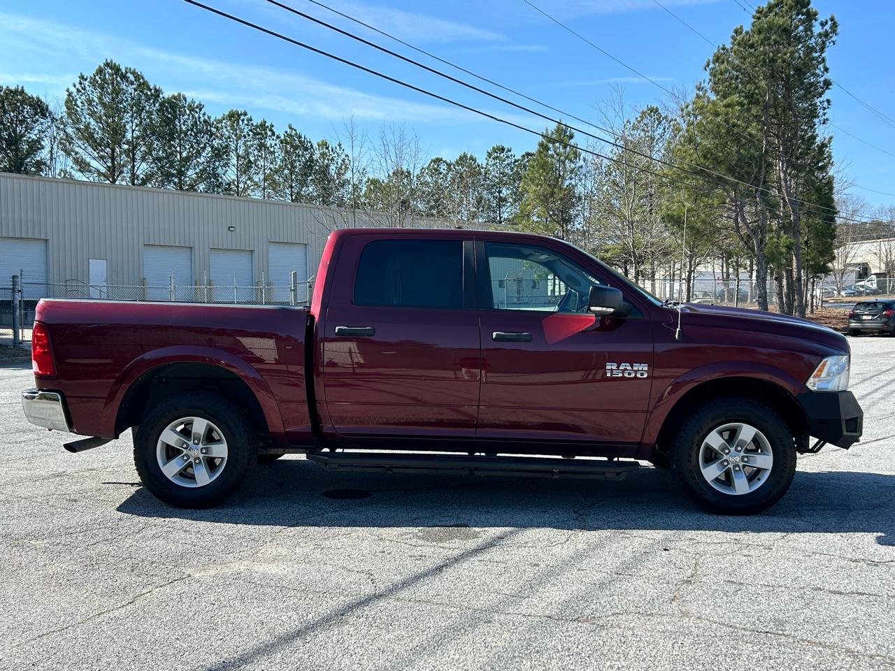 RAM 1500 SLT Crew Cab SWB 4WD 2016