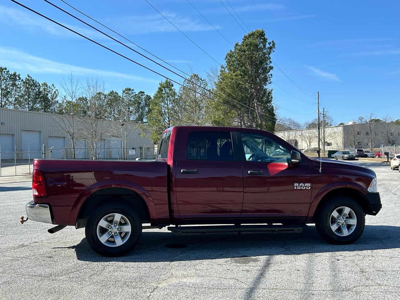RAM 1500 SLT Crew Cab SWB 4WD 2016