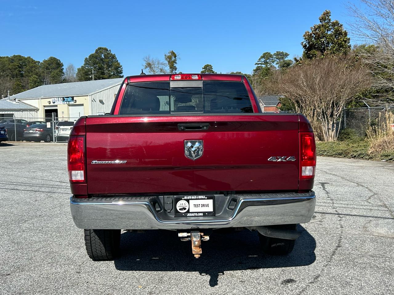 RAM 1500 SLT Crew Cab SWB 4WD 2016