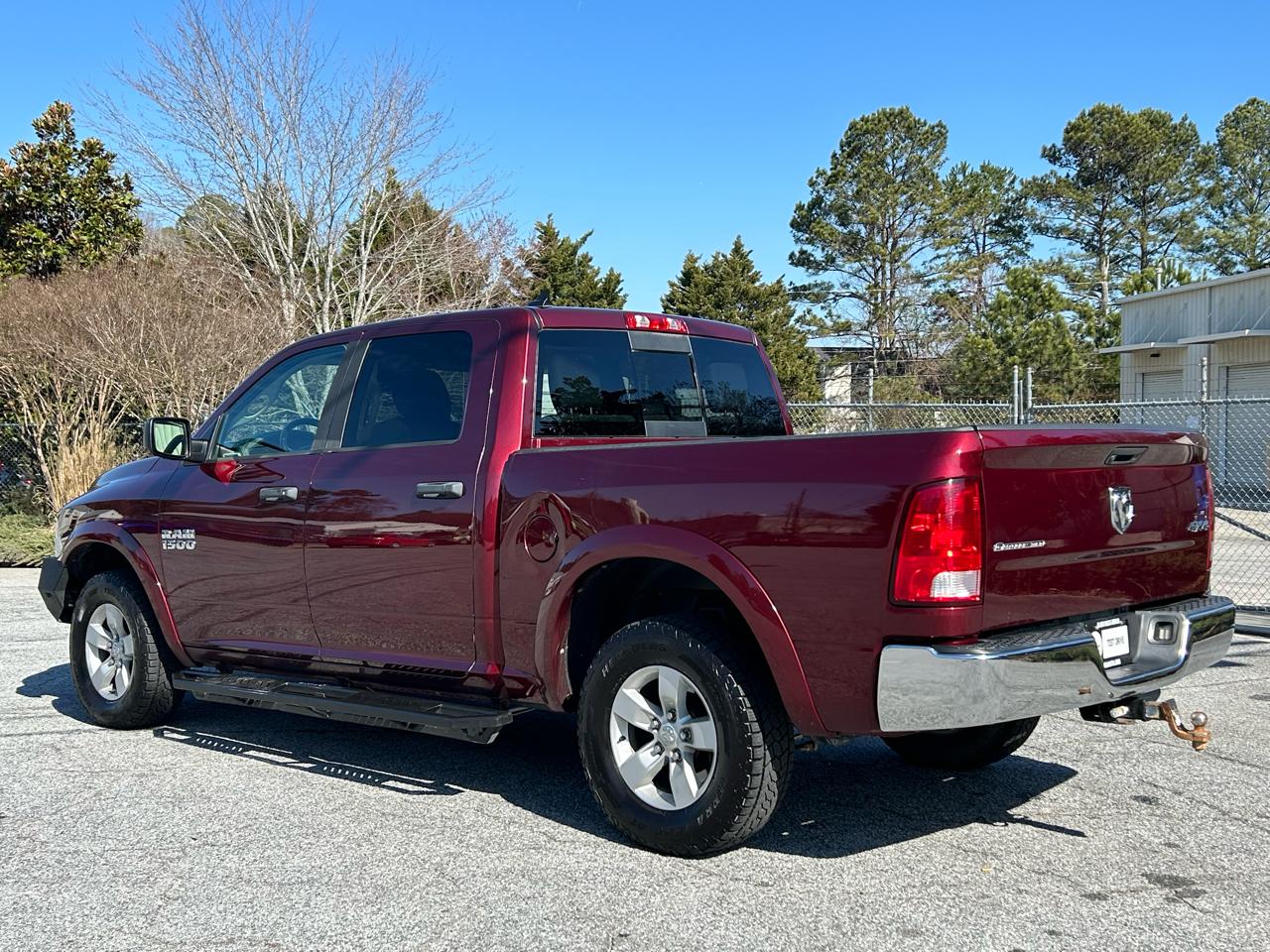RAM 1500 SLT Crew Cab SWB 4WD 2016