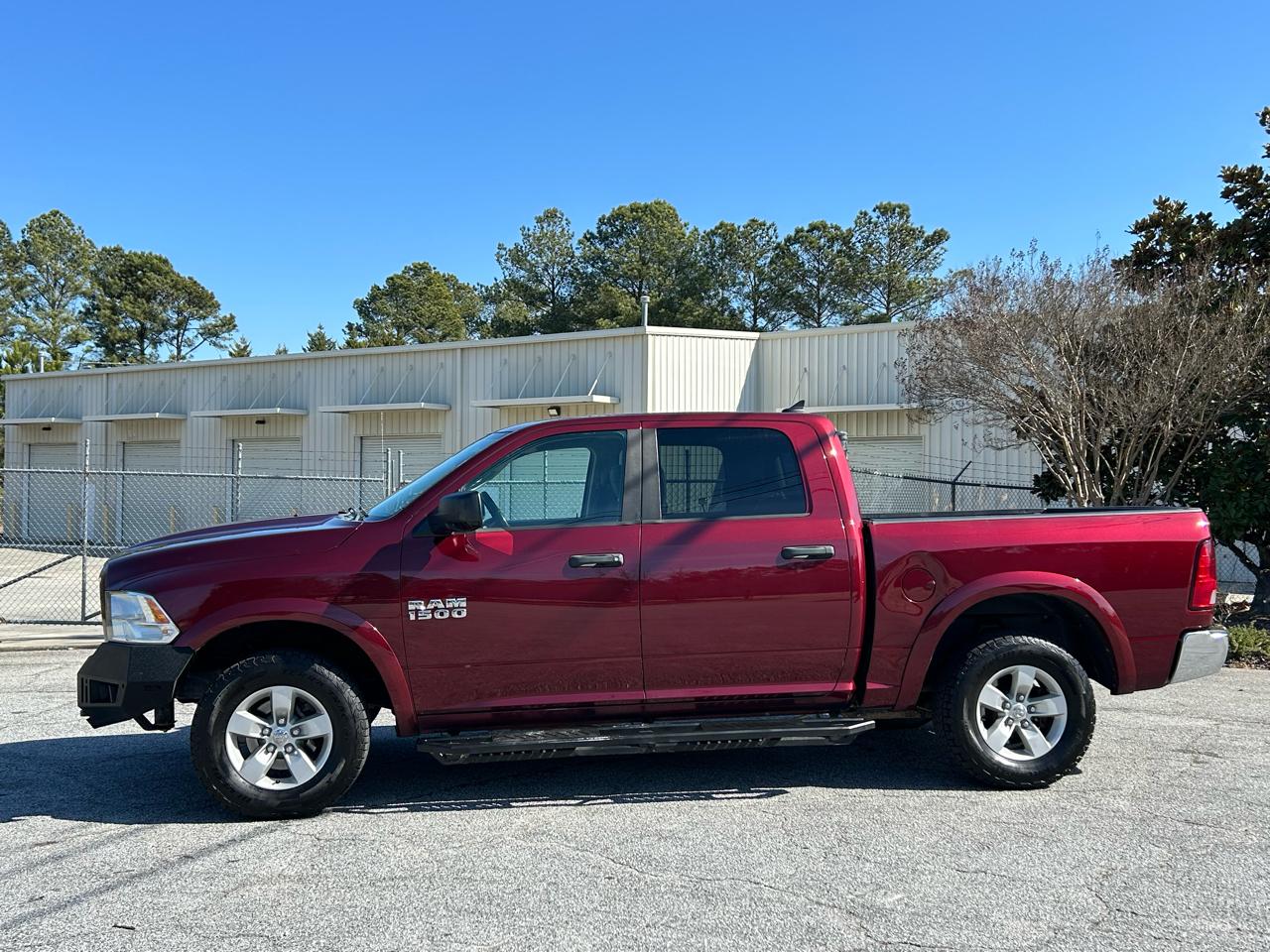 RAM 1500 SLT Crew Cab SWB 4WD 2016