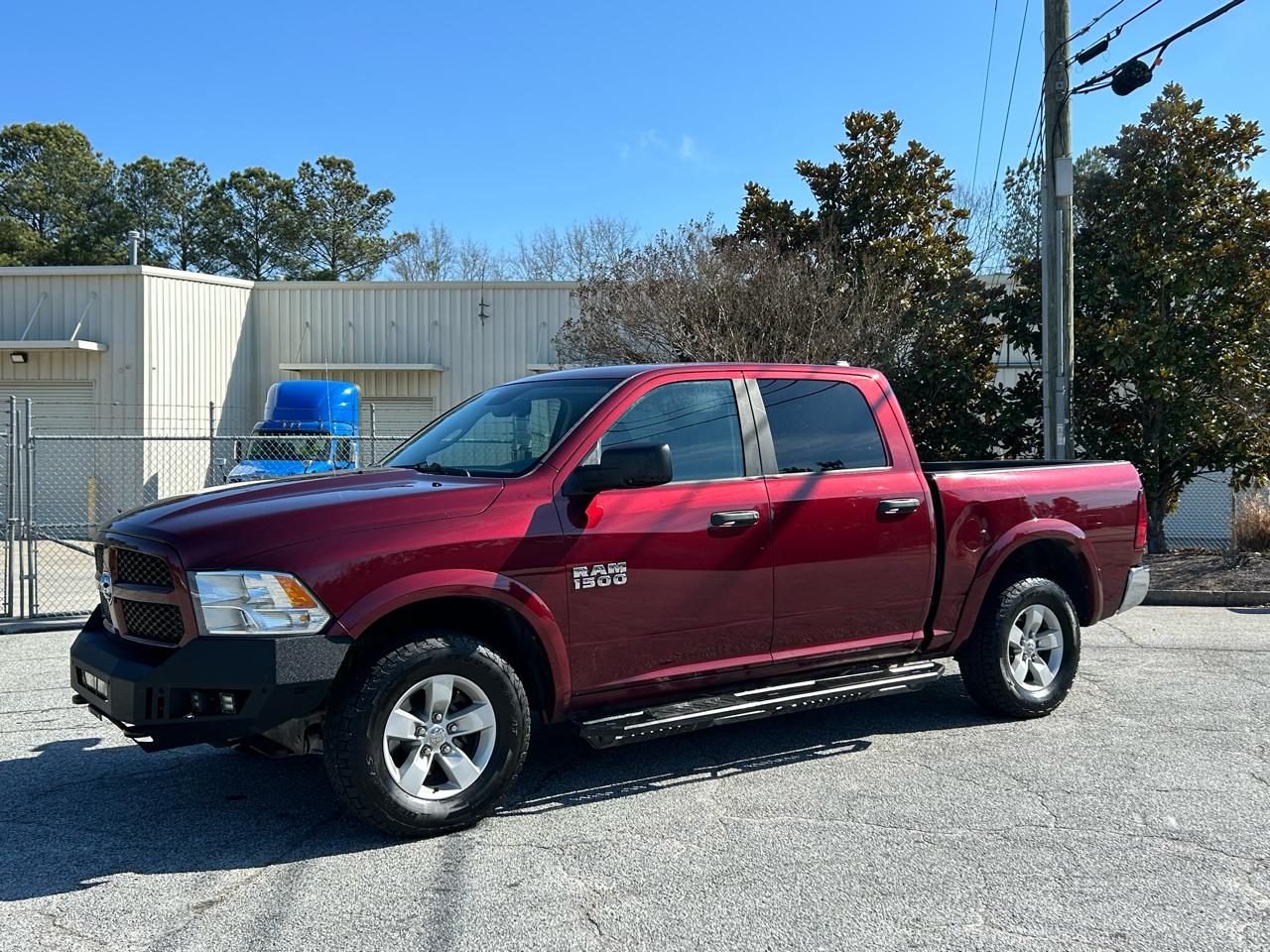 RAM 1500 SLT Crew Cab SWB 4WD 2016