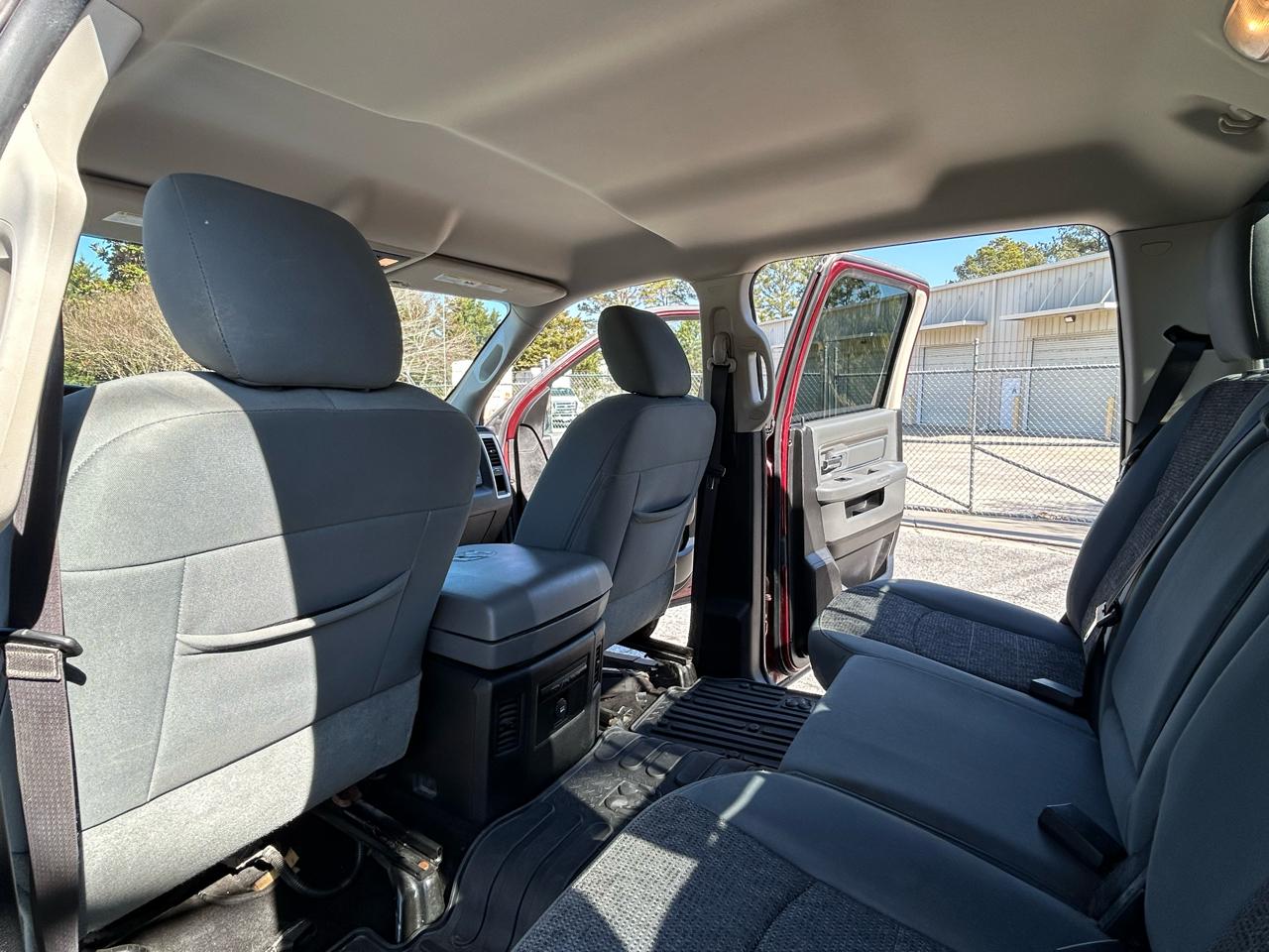 RAM 1500 SLT Crew Cab SWB 4WD 2016