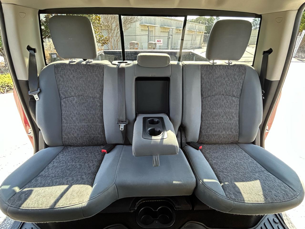 RAM 1500 SLT Crew Cab SWB 4WD 2016