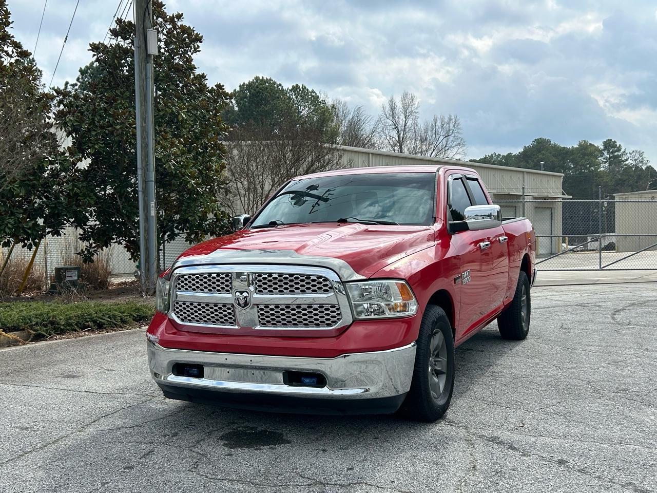 RAM 1500 SLT Quad Cab 2WD 2015