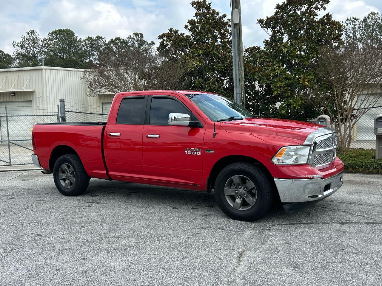 RAM 1500 SLT Quad Cab 2WD 2015