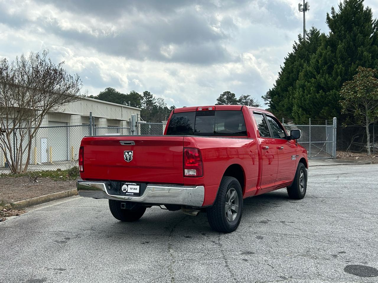 RAM 1500 SLT Quad Cab 2WD 2015