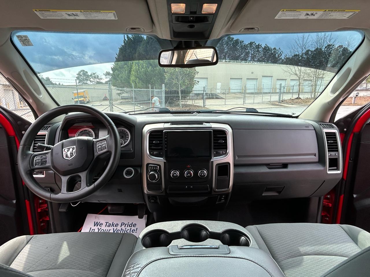 RAM 1500 SLT Quad Cab 2WD 2015