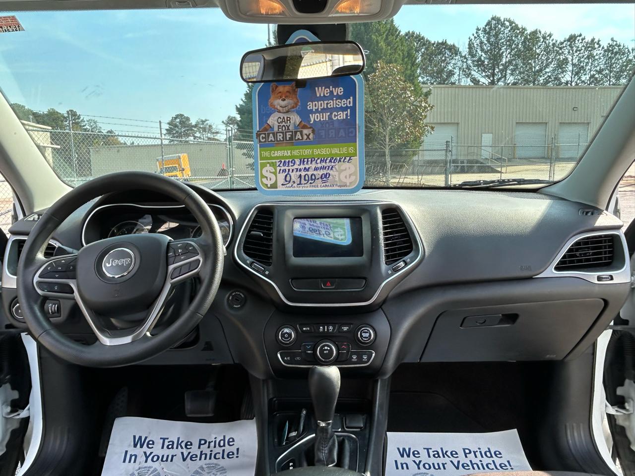 Jeep Cherokee Latitude FWD 2019