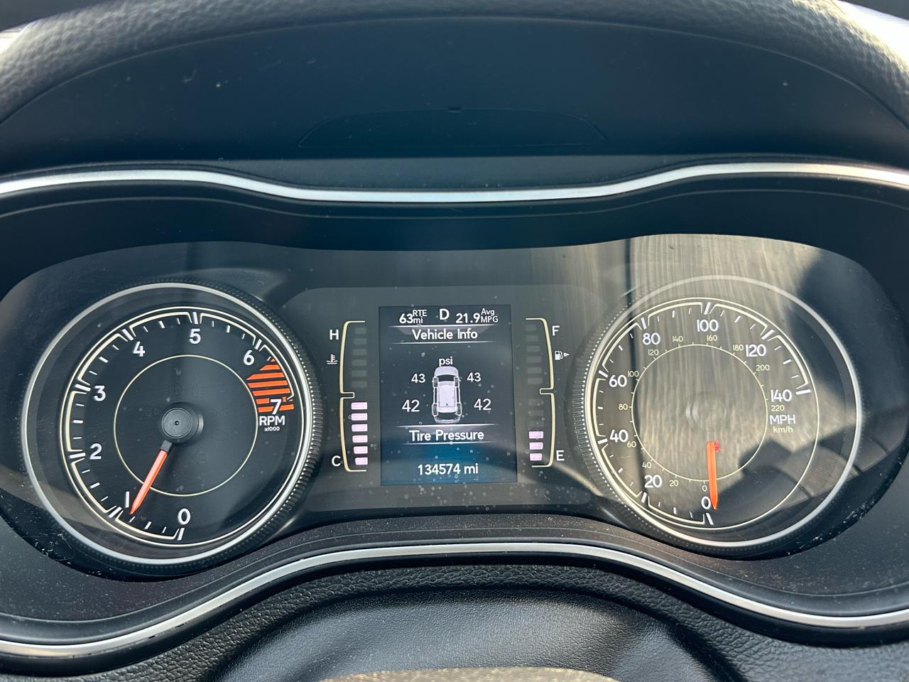 Jeep Cherokee Latitude FWD 2019