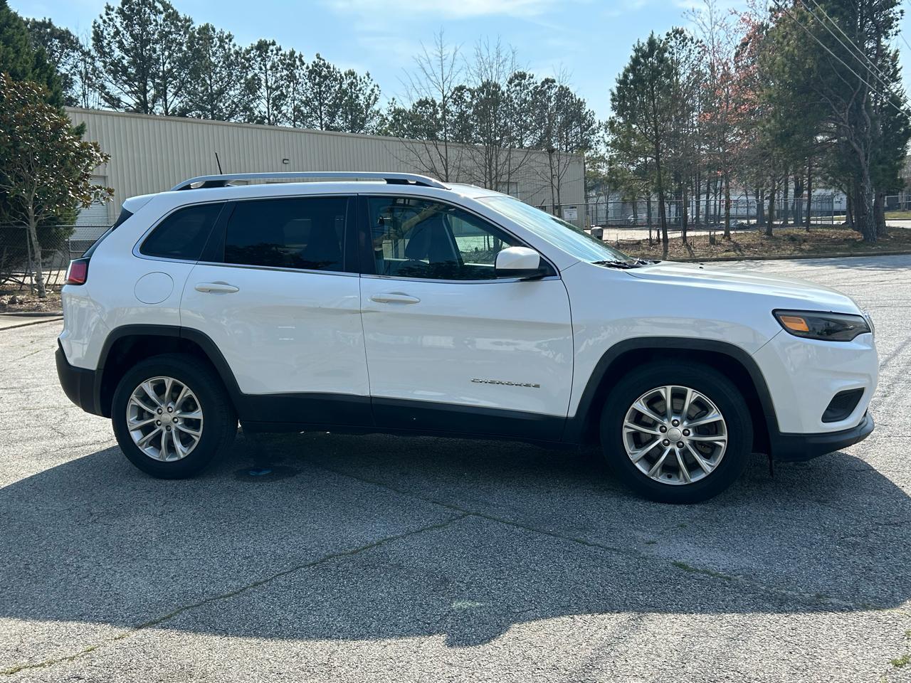Jeep Cherokee Latitude FWD 2019
