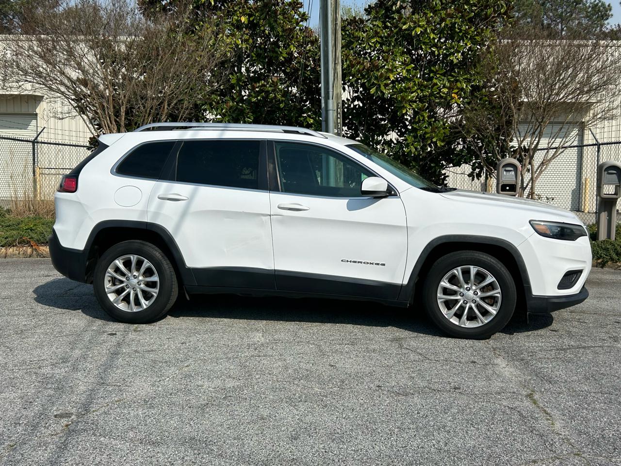 Jeep Cherokee Latitude FWD 2019