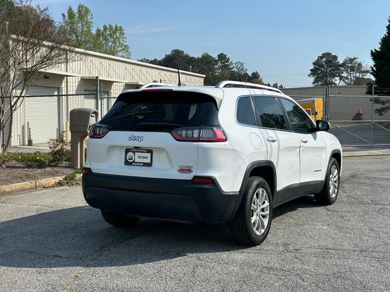 Jeep Cherokee Latitude FWD 2019