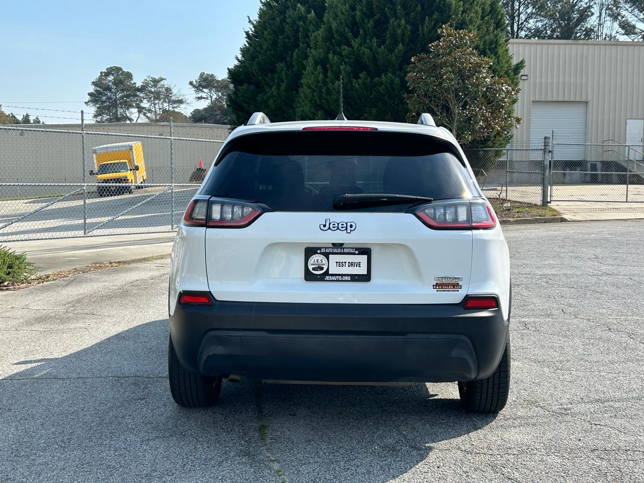 Jeep Cherokee Latitude FWD 2019