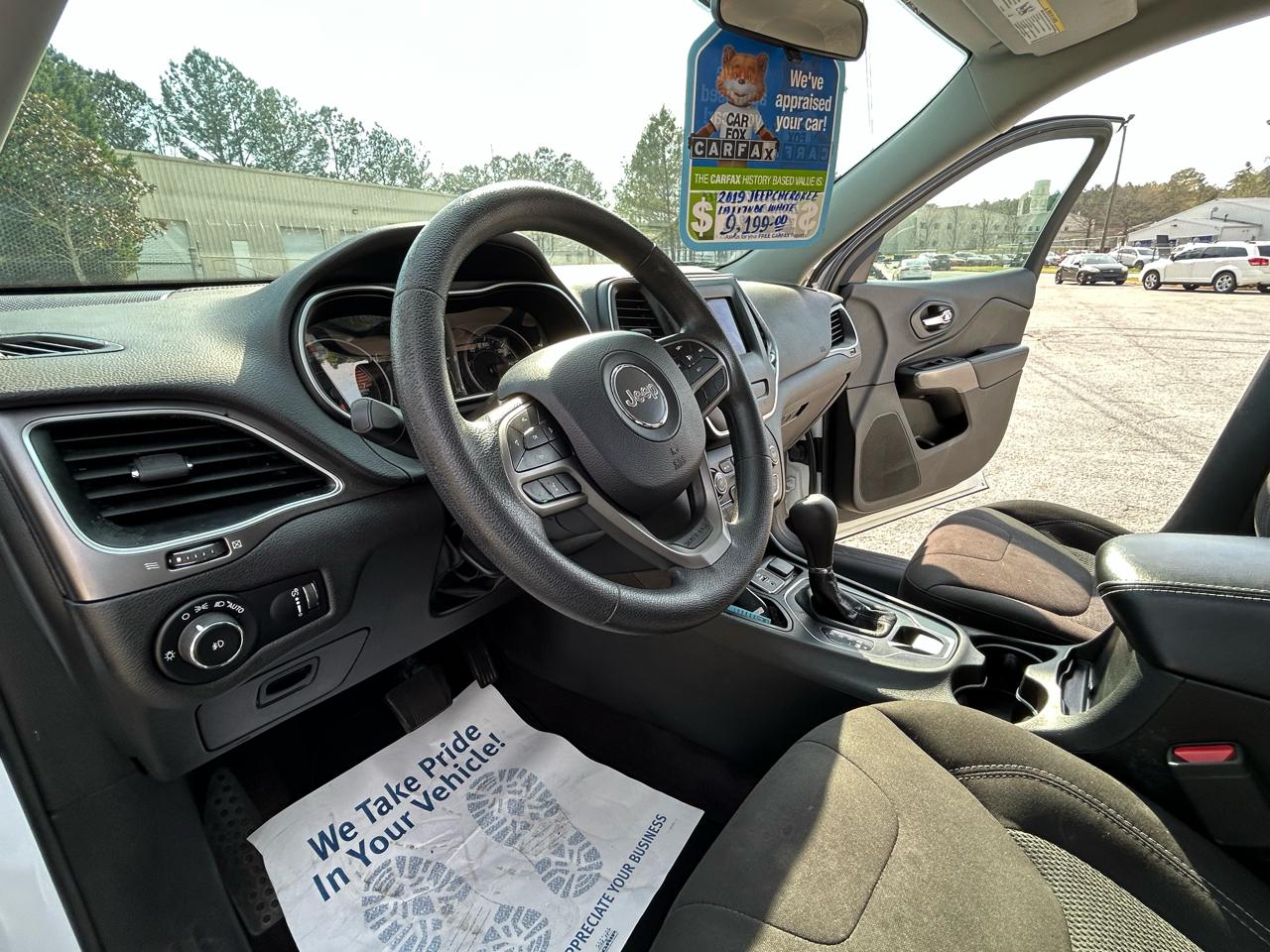 Jeep Cherokee Latitude FWD 2019