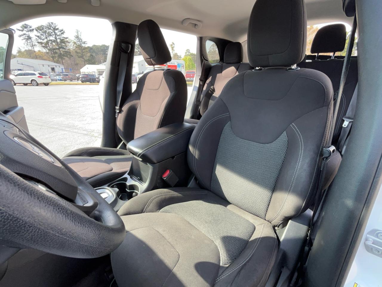 Jeep Cherokee Latitude FWD 2019