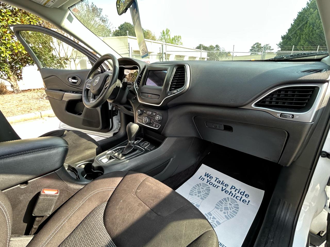 Jeep Cherokee Latitude FWD 2019