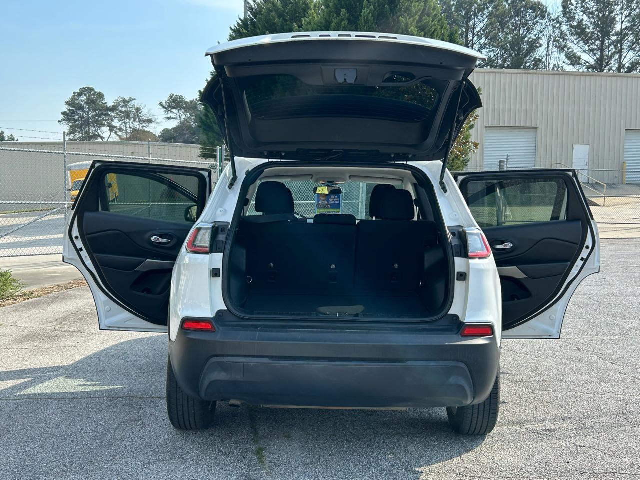 Jeep Cherokee Latitude FWD 2019