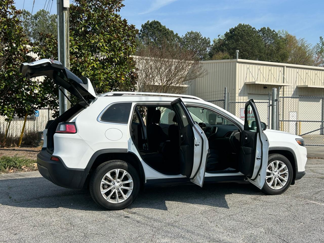 Jeep Cherokee Latitude FWD 2019