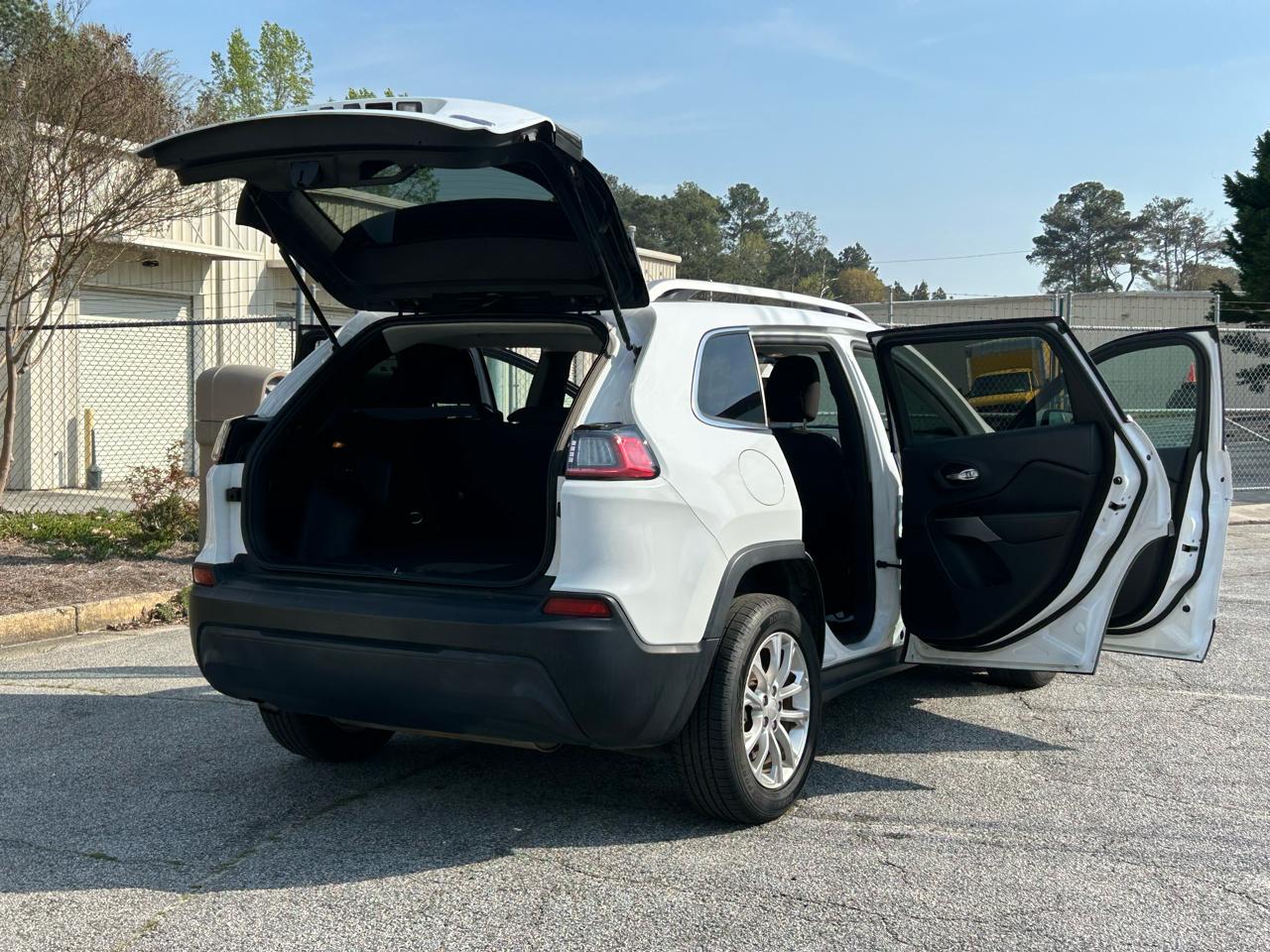 Jeep Cherokee Latitude FWD 2019