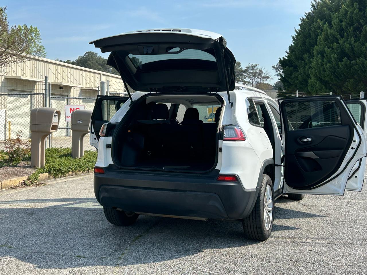 Jeep Cherokee Latitude FWD 2019