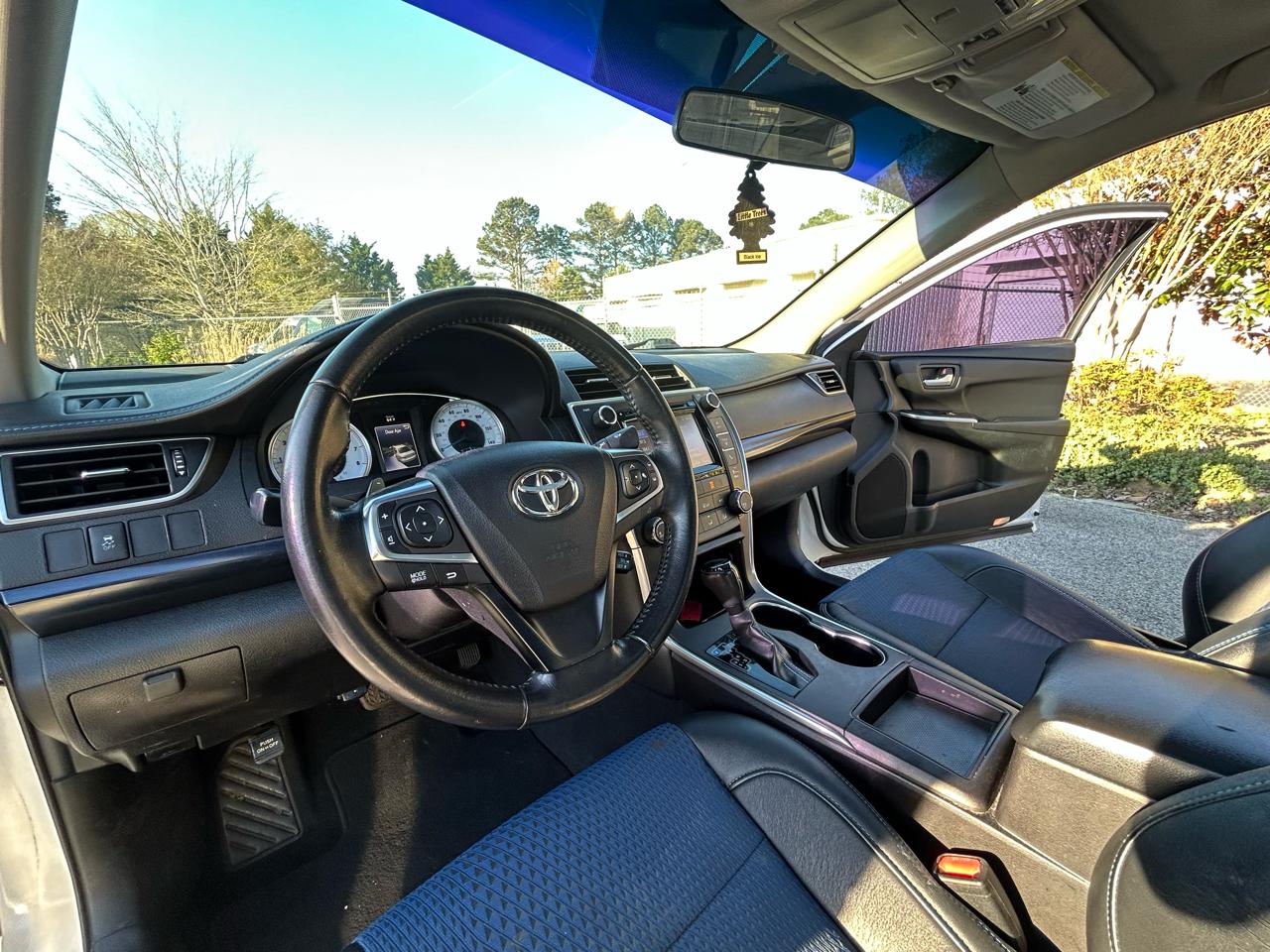 Toyota Camry XLE 2016
