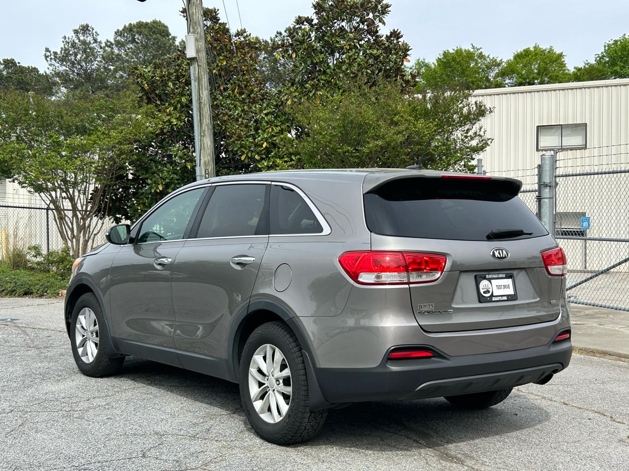 Kia Sorento LX 2WD 2016