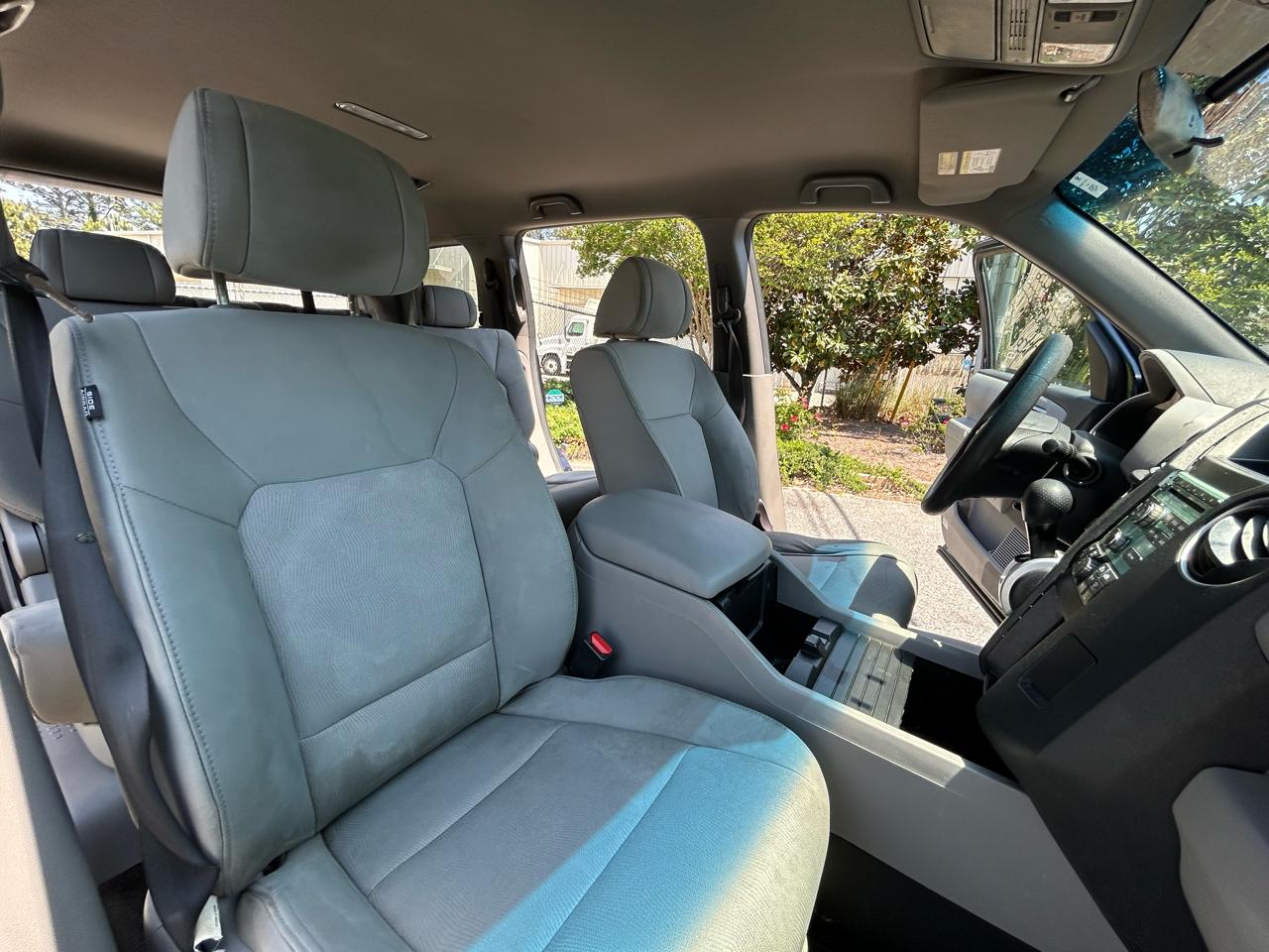 Honda Pilot LX 4WD 5-Spd AT 2010