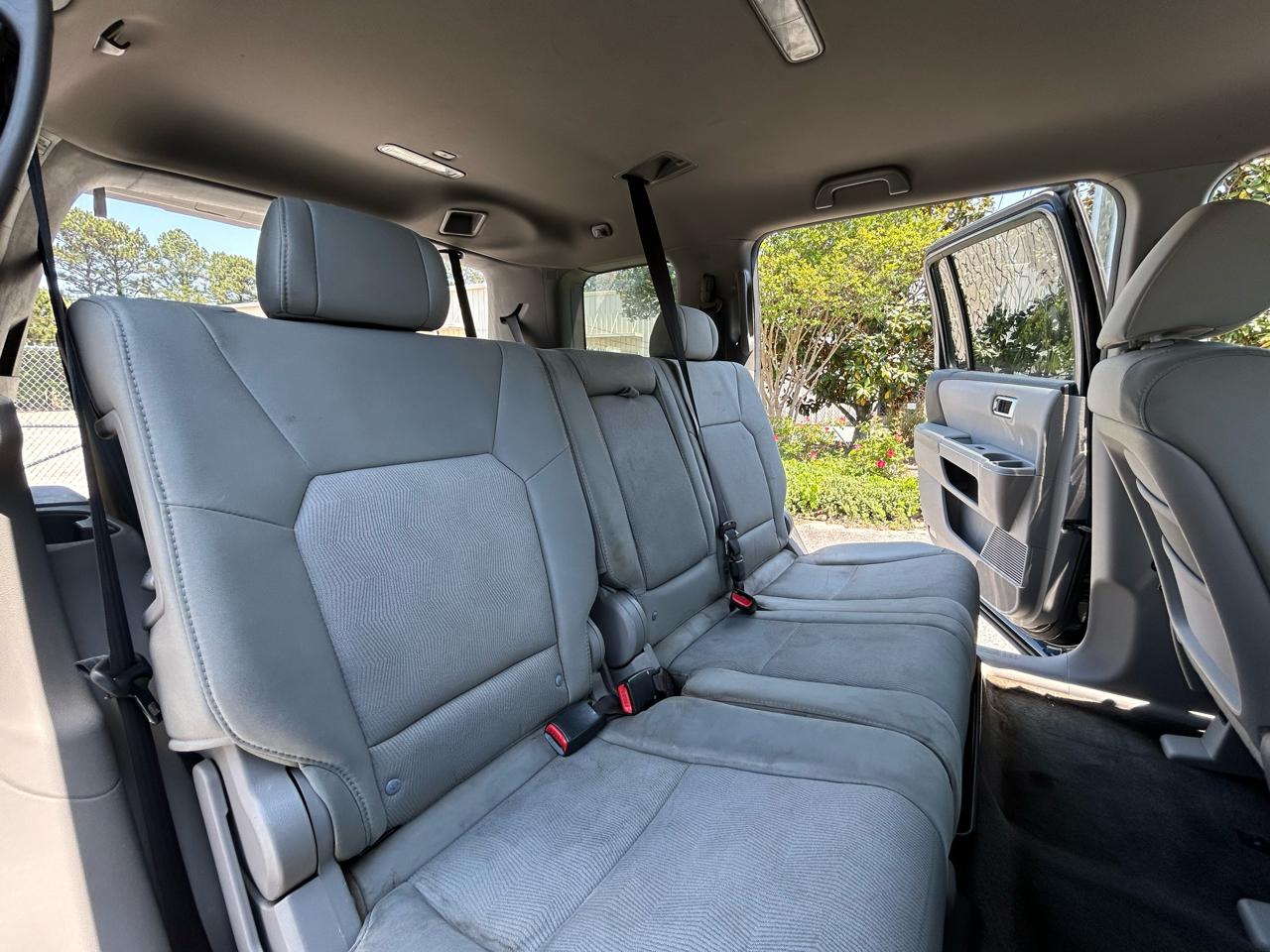 Honda Pilot LX 4WD 5-Spd AT 2010