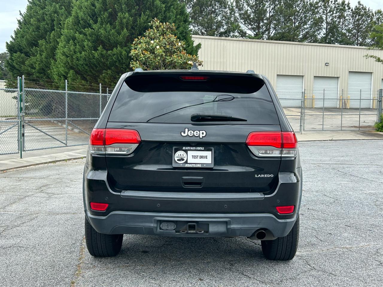 Jeep Grand Cherokee Laredo 2WD 2016