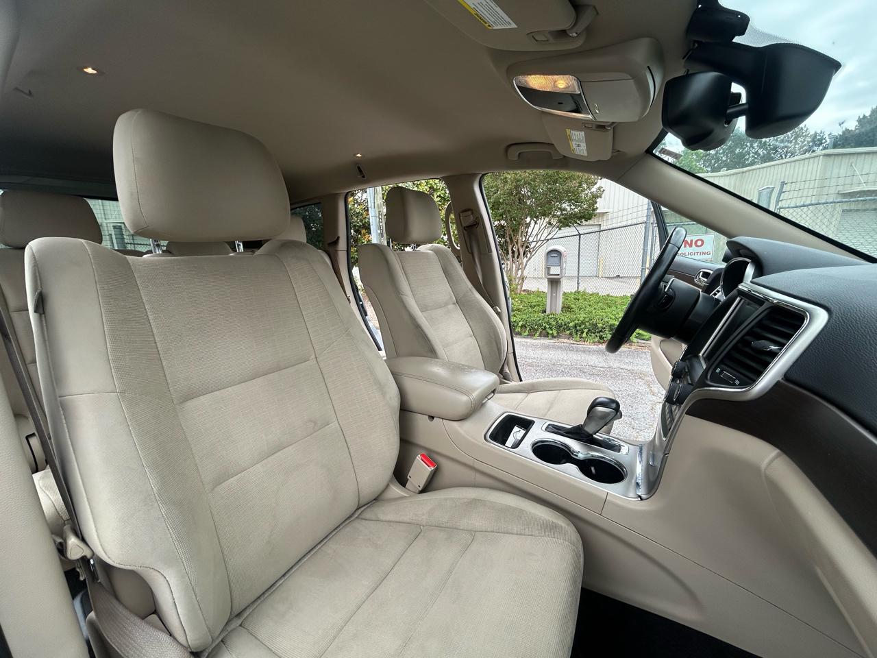 Jeep Grand Cherokee Laredo 2WD 2016