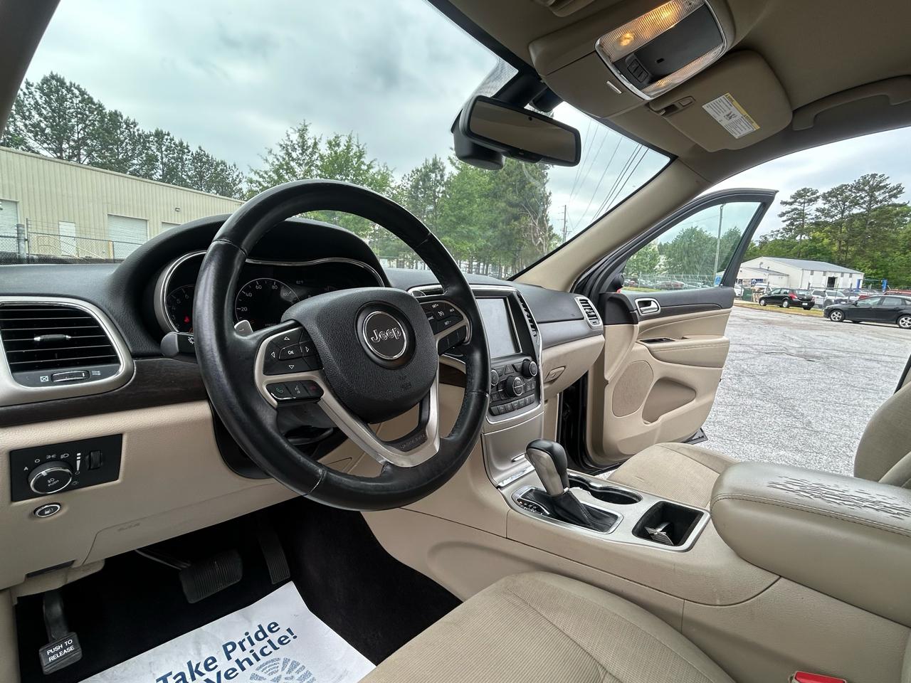Jeep Grand Cherokee Laredo 2WD 2016