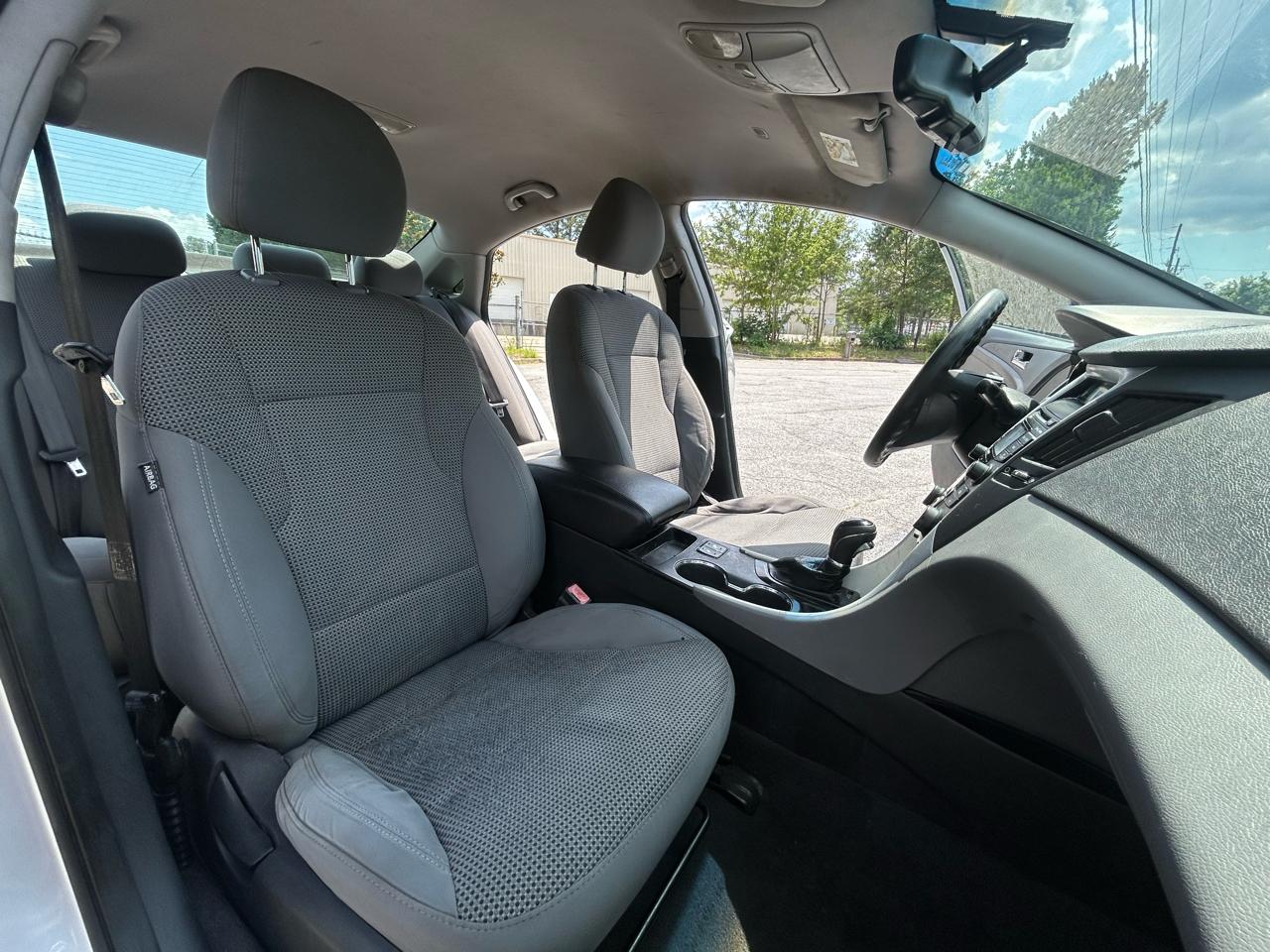 Hyundai Sonata GLS 2013