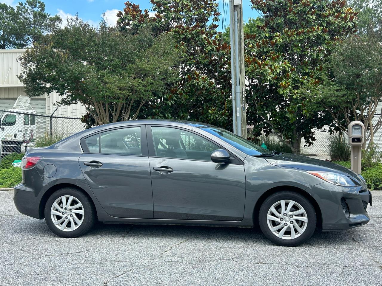 Mazda MAZDA3 I Grand Touring 4-Door 2012